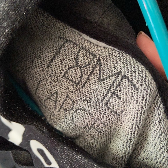 Large sweatshirt - Picture 2 of 3